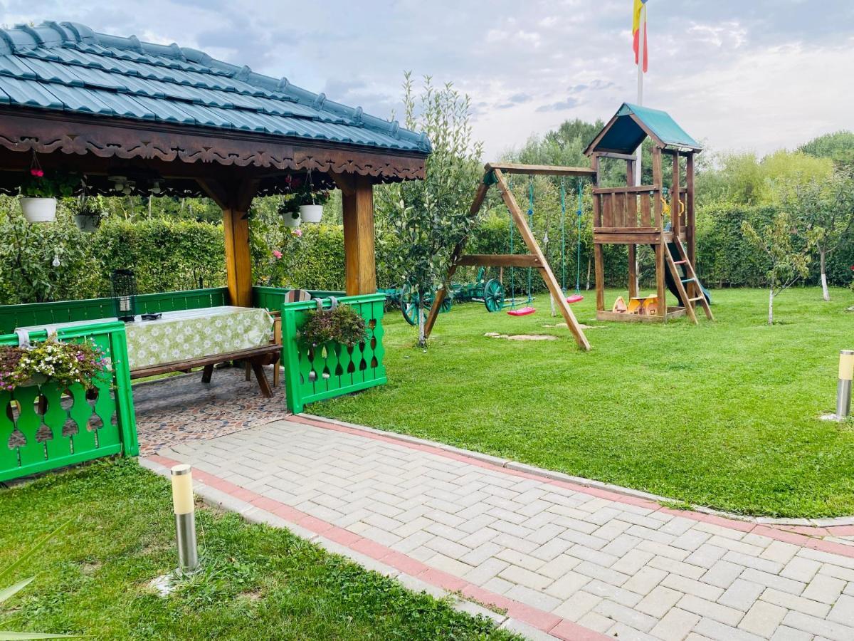 Agropensiunea Valea Fagilor Luncavita Exteriér fotografie