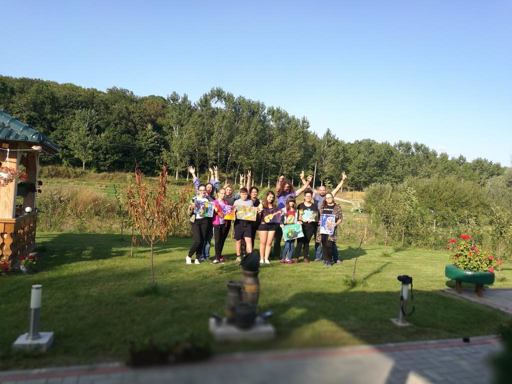 Agropensiunea Valea Fagilor Luncavita Exteriér fotografie