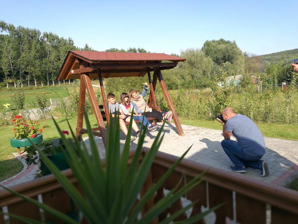 Agropensiunea Valea Fagilor Luncavita Exteriér fotografie
