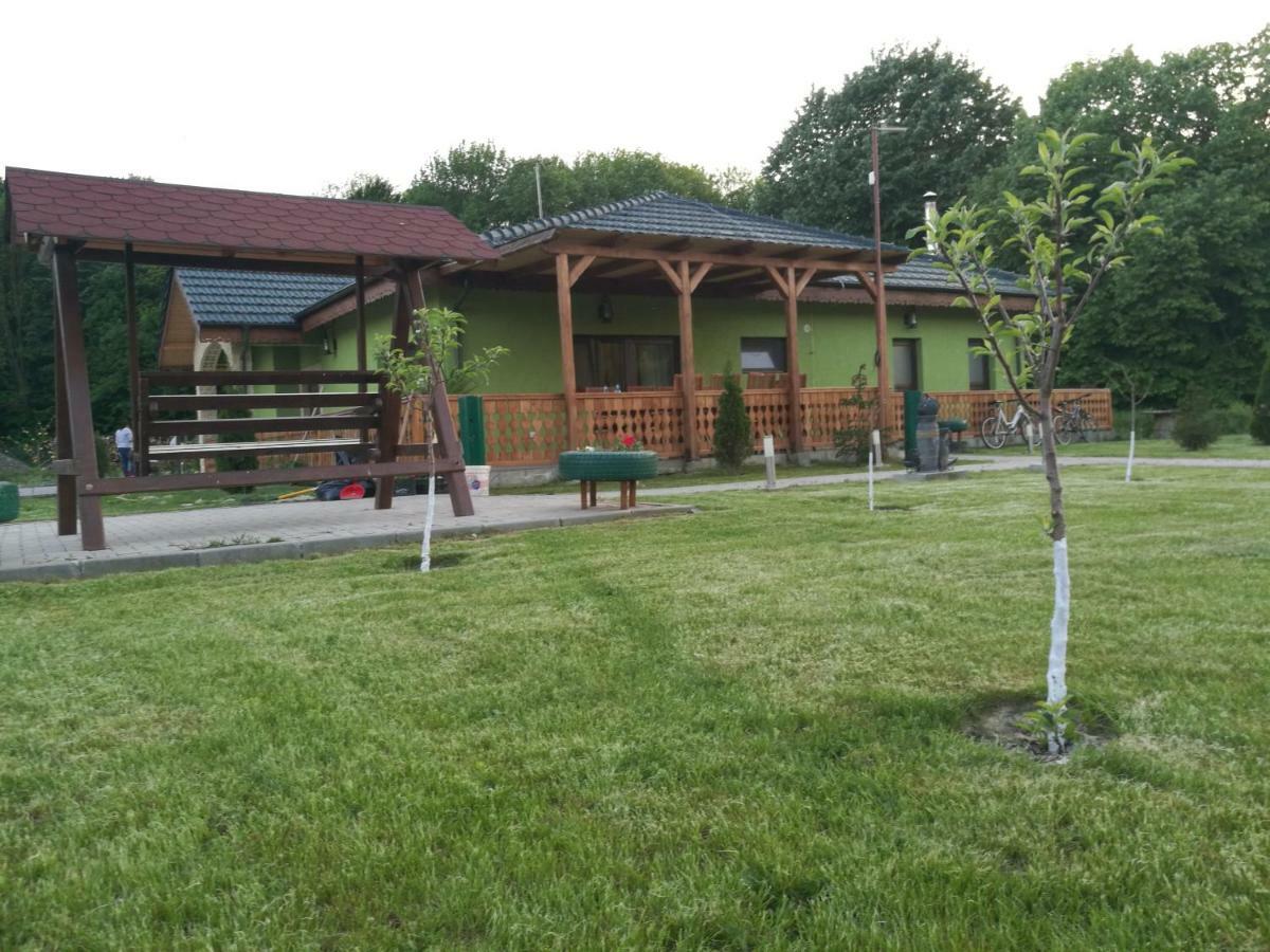 Agropensiunea Valea Fagilor Luncavita Exteriér fotografie