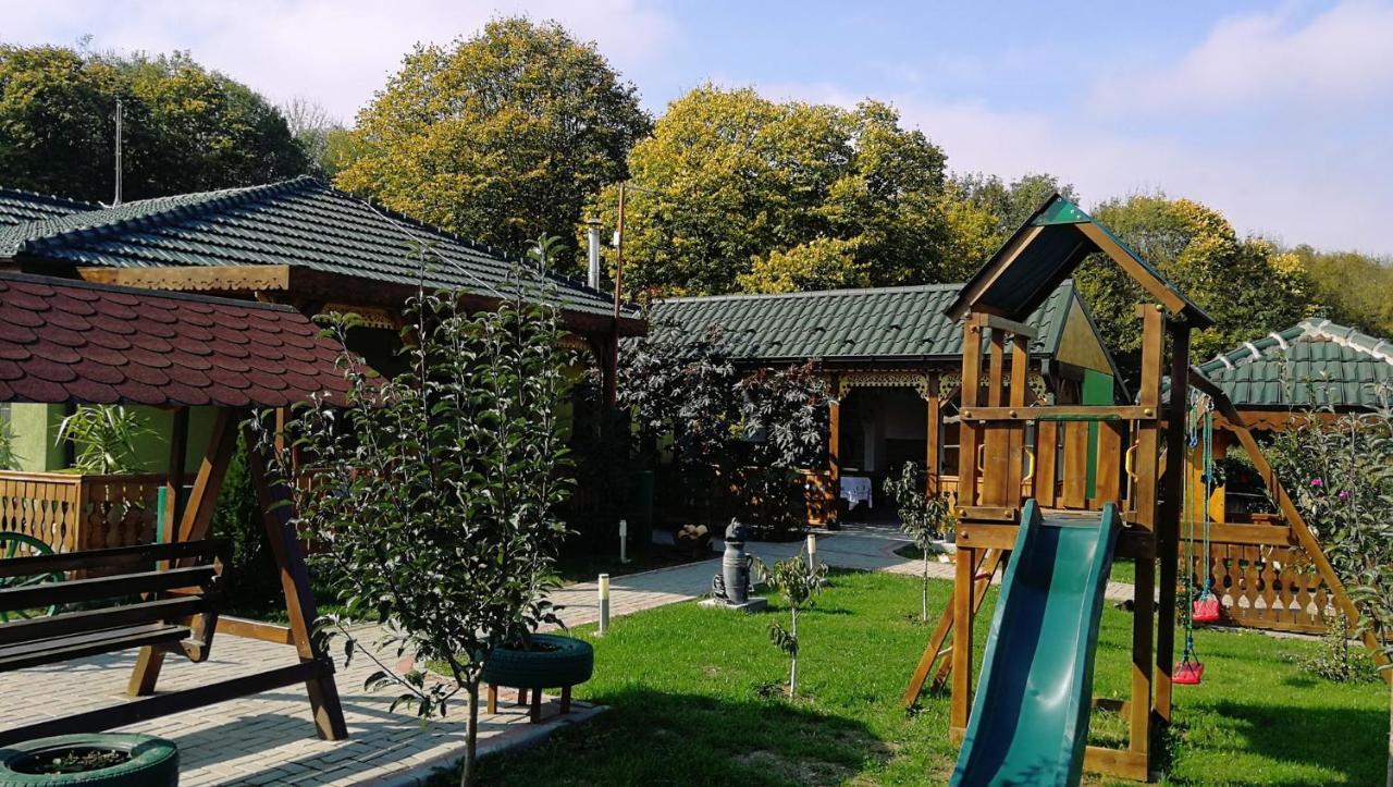 Agropensiunea Valea Fagilor Luncavita Exteriér fotografie